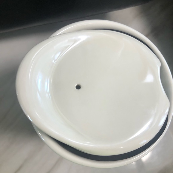 Starbucks mug with ceramic lid - Picture 3 of 4